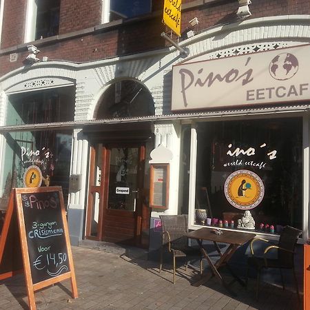 Pinos Eetcafe Bed & Breakfast Tilburg Dış mekan fotoğraf